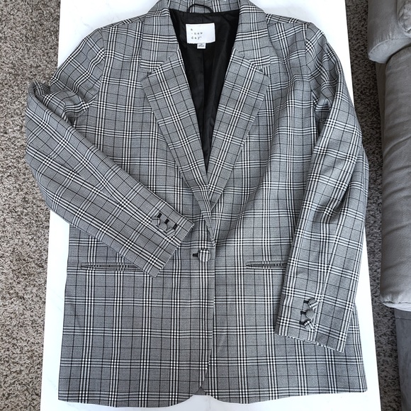 a new day Jackets & Blazers - A New Day Plaid Black & White Button Down Blazer